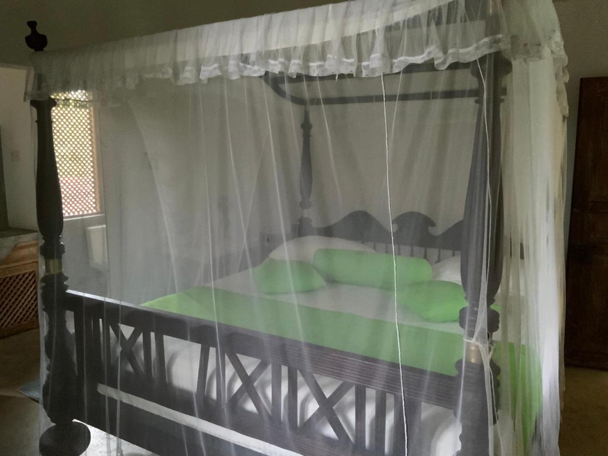 Lali Villa & Fruit Garden Galle Exterior photo